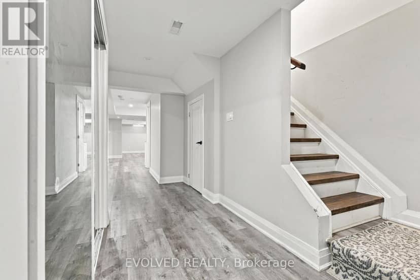 28 Vivian Creek Road — photo 31 of 40