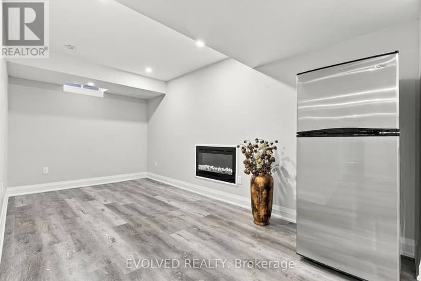 28 Vivian Creek Road — photo 34 of 40