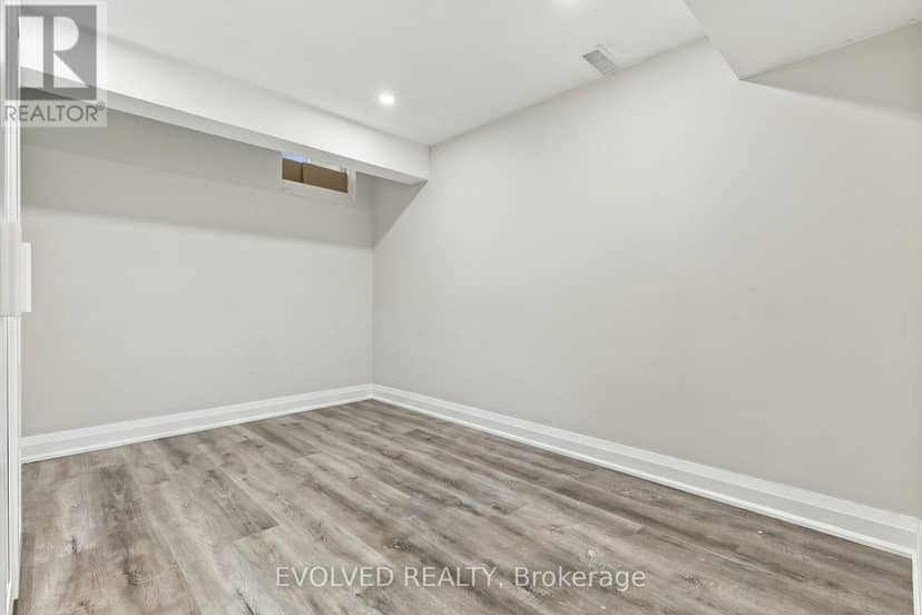 28 Vivian Creek Road — photo 35 of 40