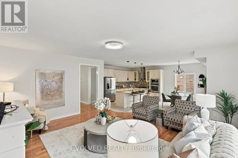 28 Vivian Creek Road, East Gwillimbury, photo 6