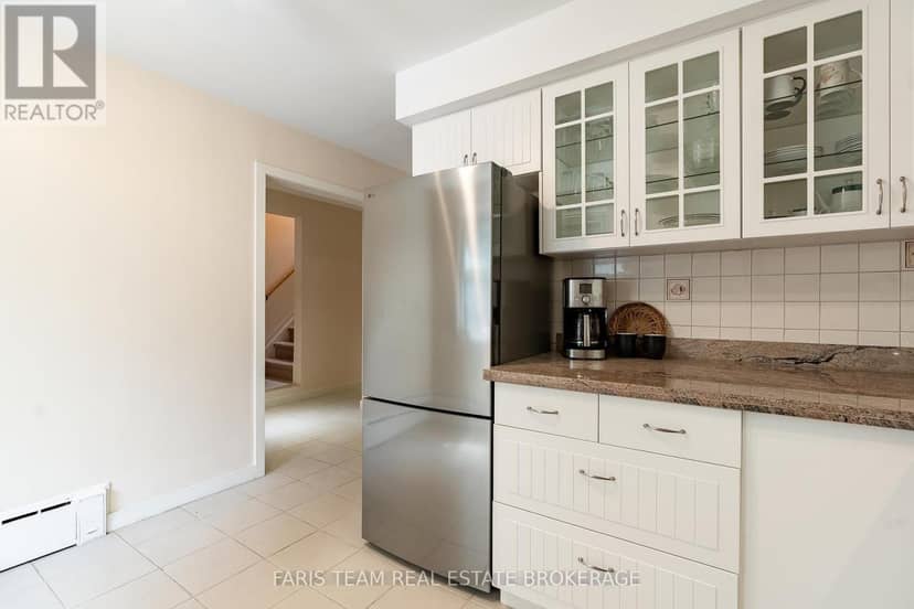 90 Bedford Park Avenue — photo 9 of 40