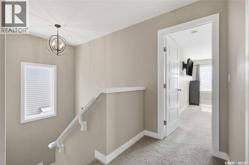 118 Stromberg CRESCENT — photo 25 of 40