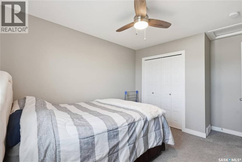 118 Stromberg CRESCENT — photo 33 of 40