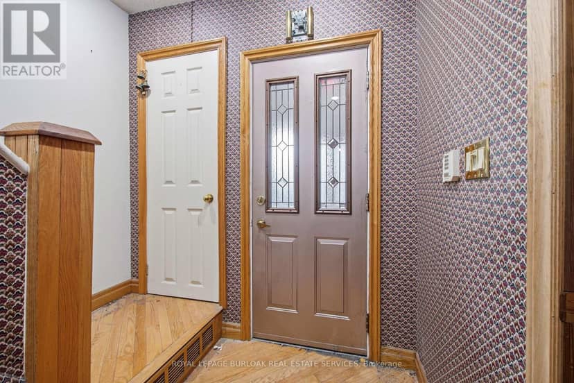52 Craydon Avenue, Toronto, photo 5