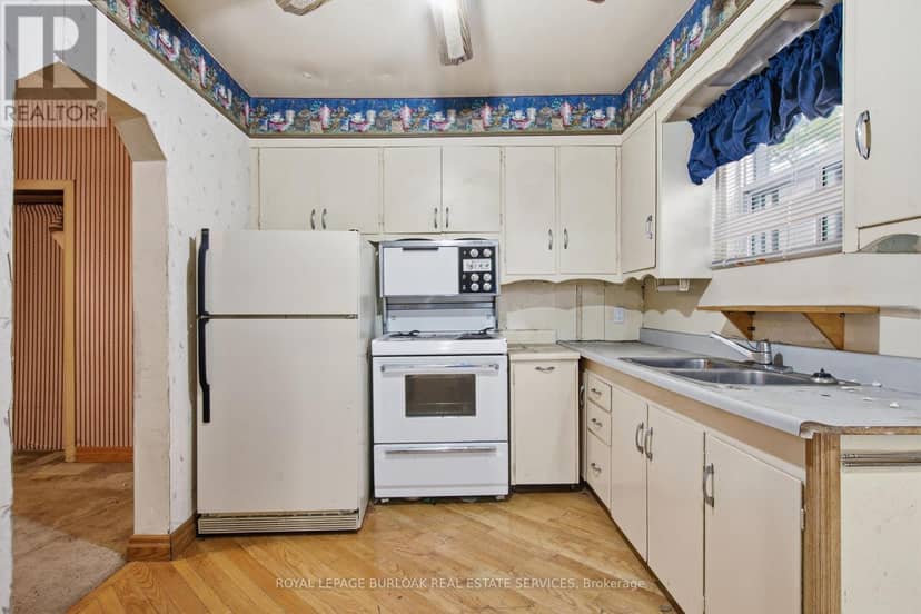 52 Craydon Avenue, Toronto, photo 7