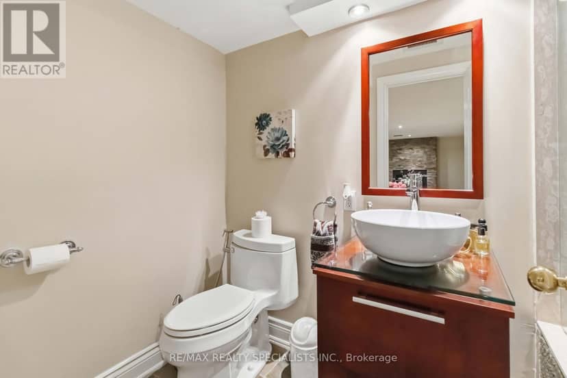 593 Renshaw Court — photo 37 of 40