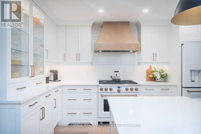 823 Laurier Avenue, Milton, photo 6