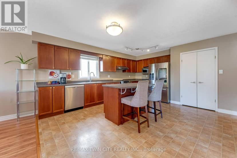320 Brandenburg Place — photo 15 of 40