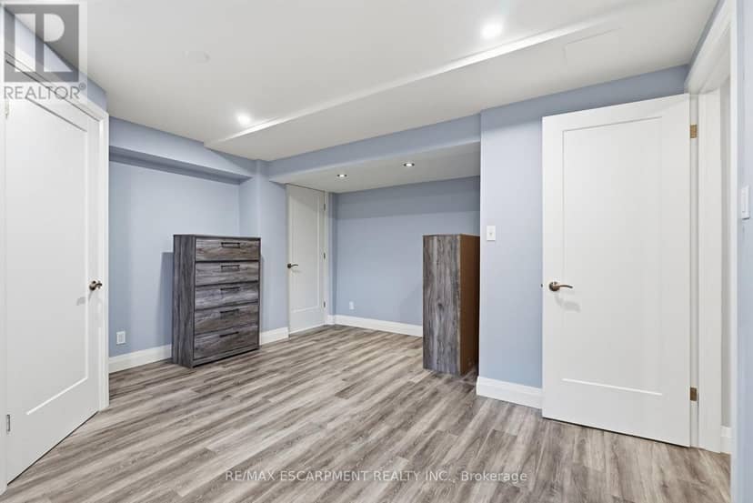 231 Parkside Drive — photo 35 of 40