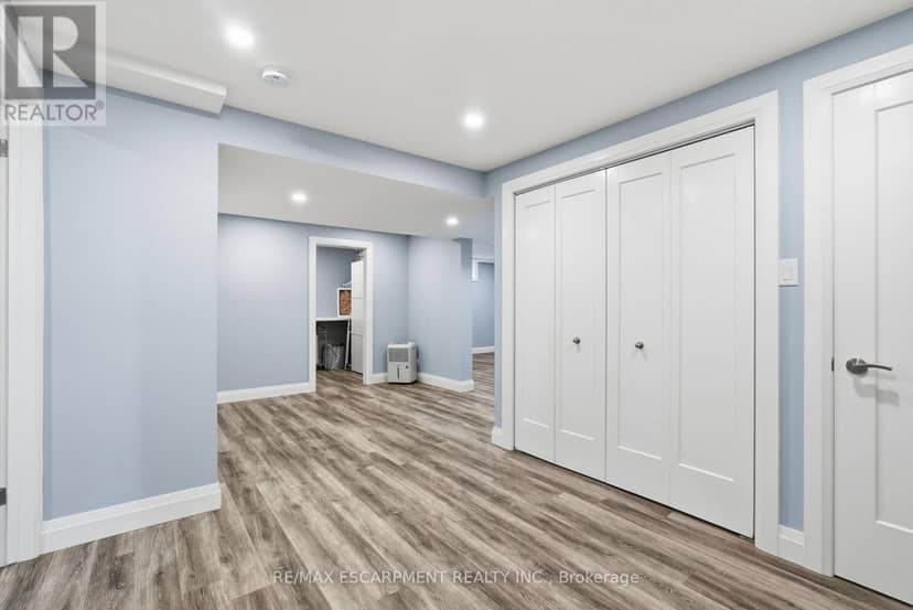 231 Parkside Drive — photo 39 of 40