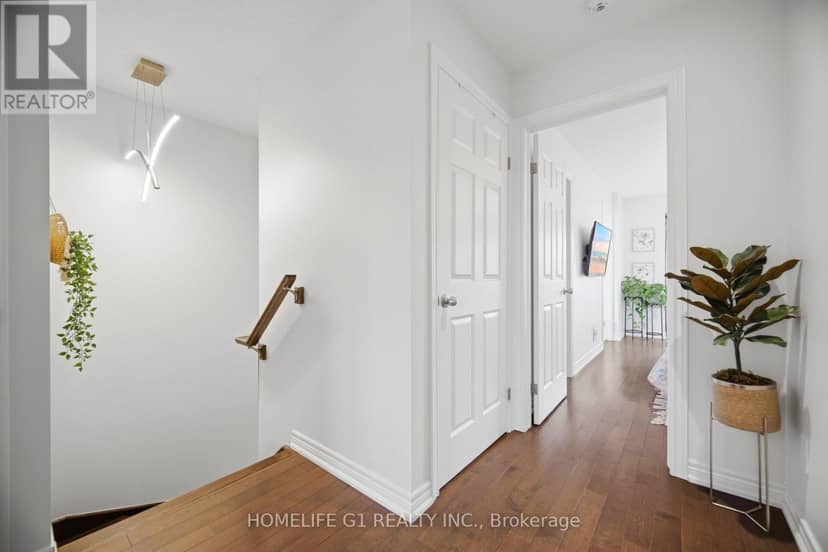 26 - 21 Madonna Drive — photo 10 of 32