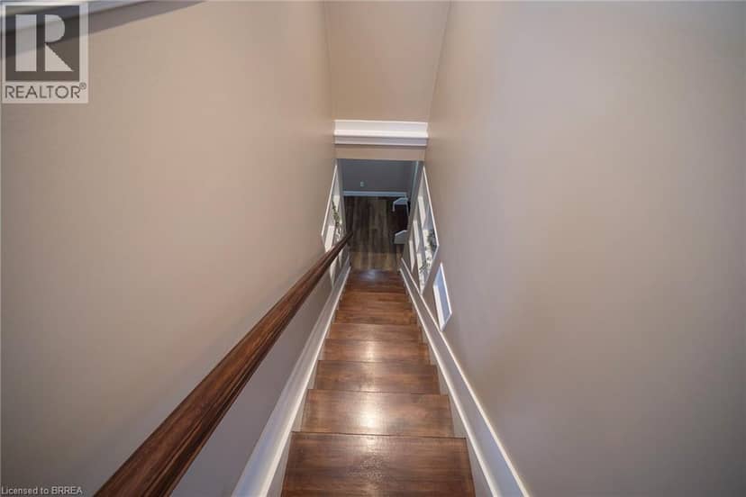 48 LINCOLN Avenue — photo 33 of 40