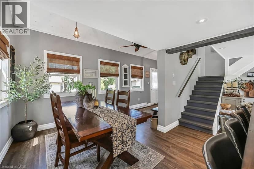 55 LAKESIDE Drive — photo 10 of 40