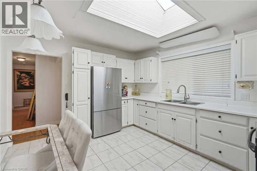 904 MONTGOMERY Drive — photo 20 of 38