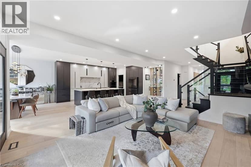 14 BERGENSTEIN Crescent — photo 16 of 40