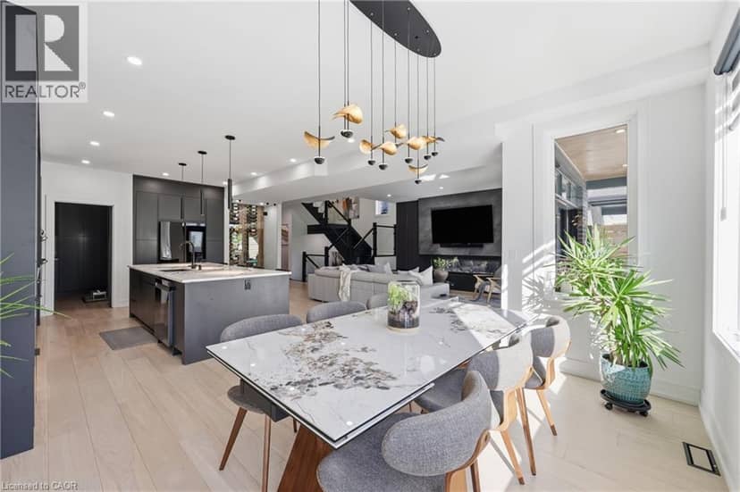 14 BERGENSTEIN Crescent — photo 15 of 40