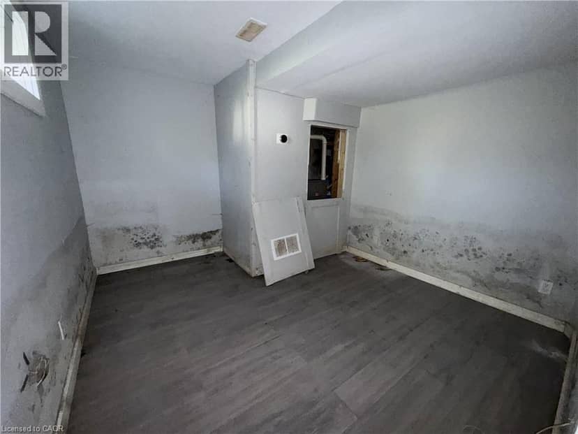 36 WALLACE Terrace — photo 16 of 20