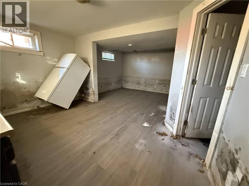 36 WALLACE Terrace — photo 13 of 20