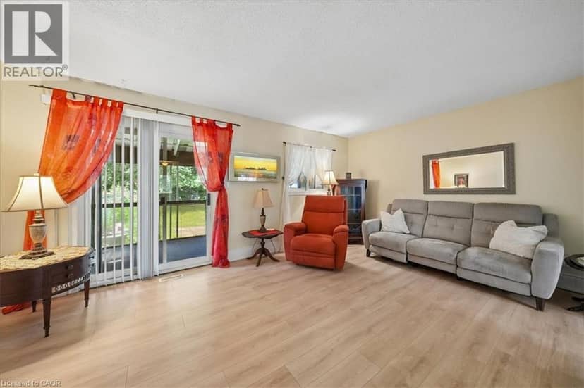 2320 MIDDLESMOOR Crescent — photo 17 of 40
