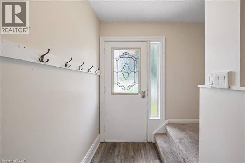 2320 MIDDLESMOOR Crescent — photo 7 of 40