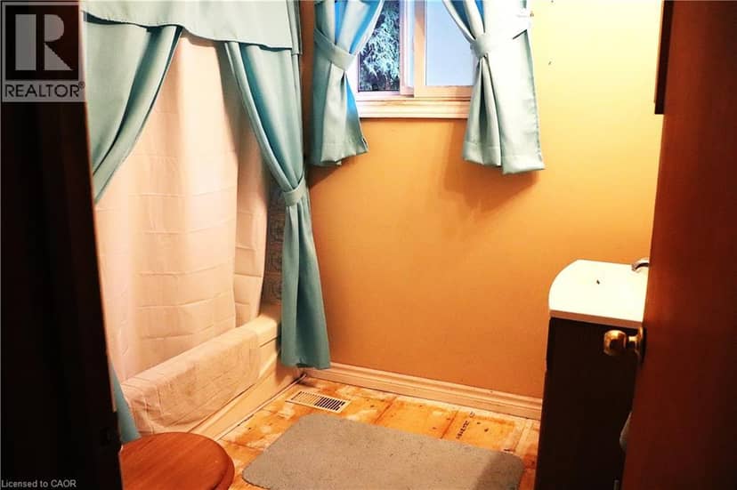 348 WEIR Street N — photo 17 of 27