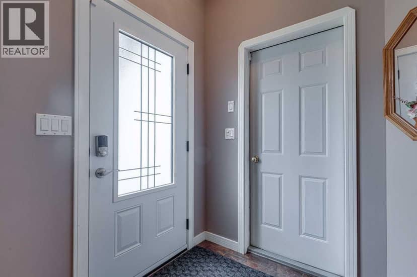 14 Kingston Drive, Red Deer, photo 4