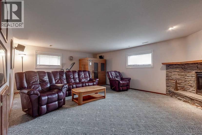 14 Kingston Drive — photo 29 of 40