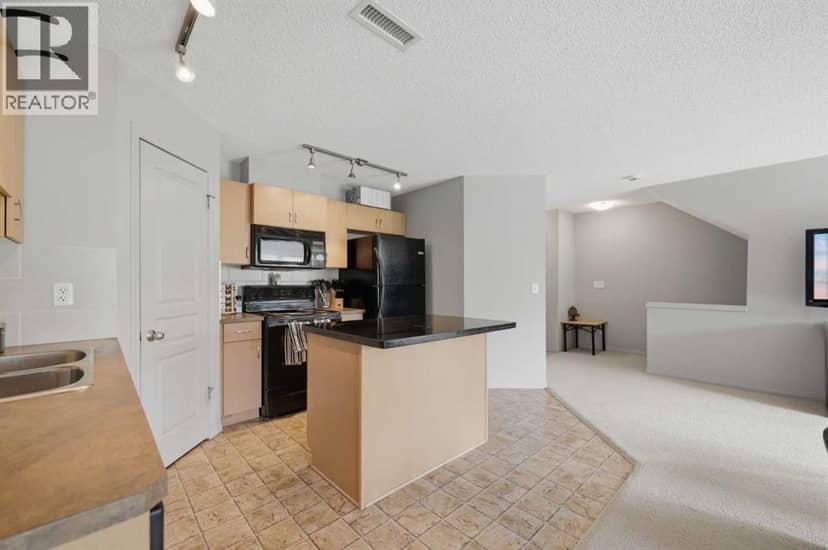 18 Auburn Bay Common SE, Calgary, photo 3