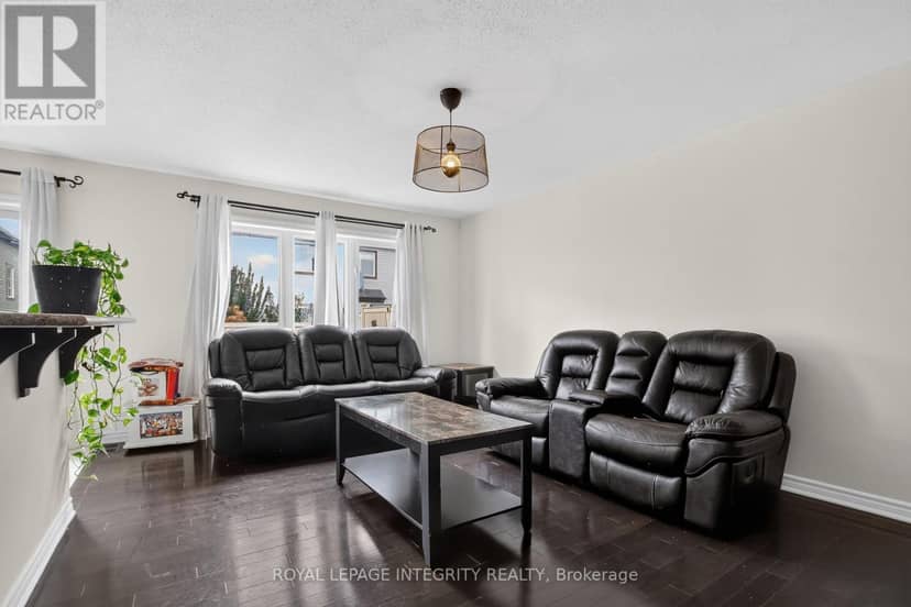 414 Meadowhawk Crescent — photo 9 of 31