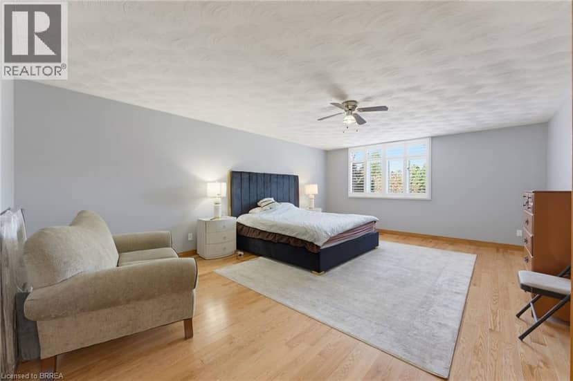 21 CAMERON Lane — photo 15 of 36
