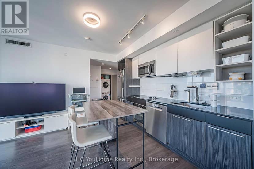 2110 - 68 Shuter Street — photo 13 of 40