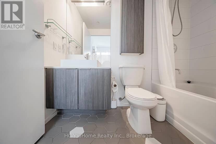 2110 - 68 Shuter Street — photo 34 of 40
