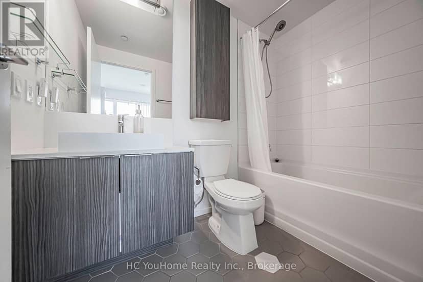 2110 - 68 Shuter Street — photo 33 of 40