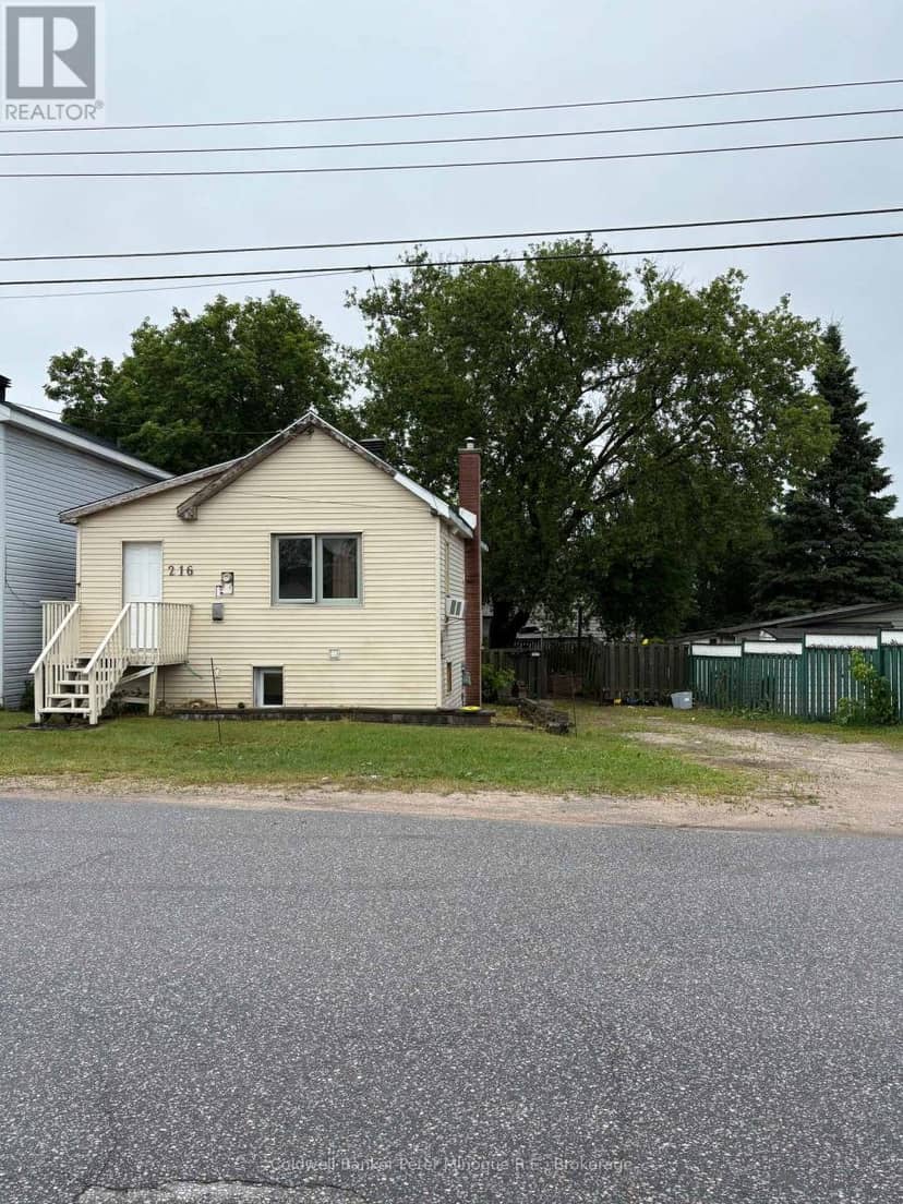 216 Highland Road, North Bay