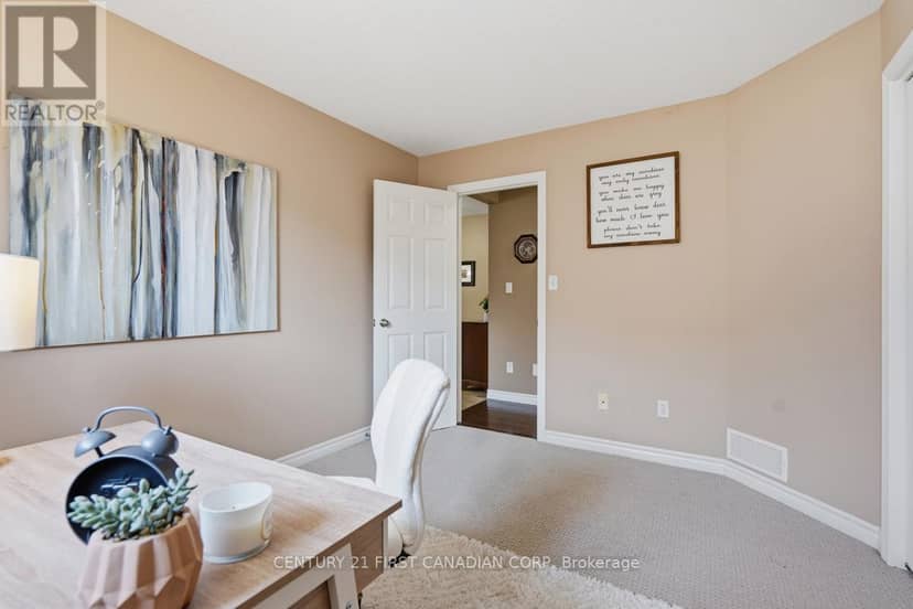 30 Pear Tree Avenue — photo 30 of 40