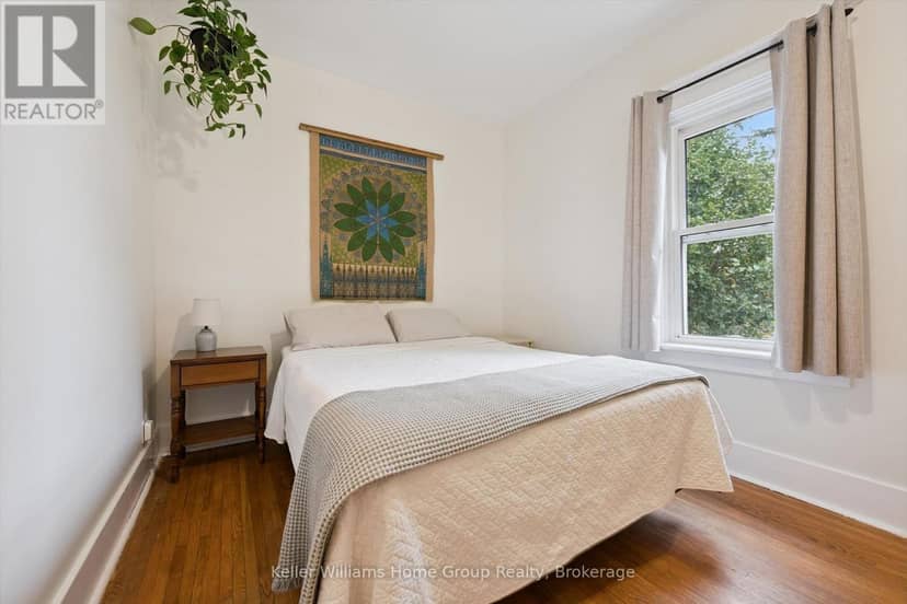 298 Cameron Street N — photo 14 of 40