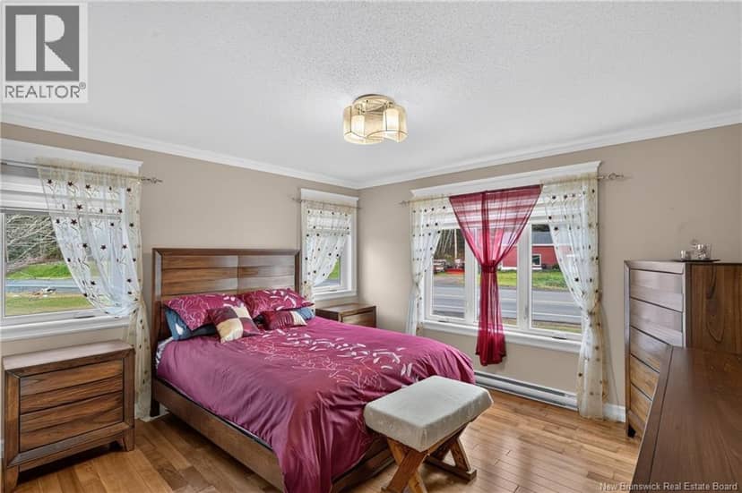 1581 Val-d'Amour Chemin — photo 10 of 29