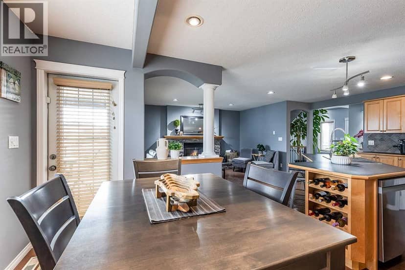 178 Sunrise Road SW — photo 17 of 40