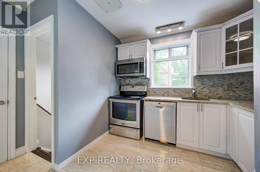 167 Taylor Mills Drive N — photo 12 of 40