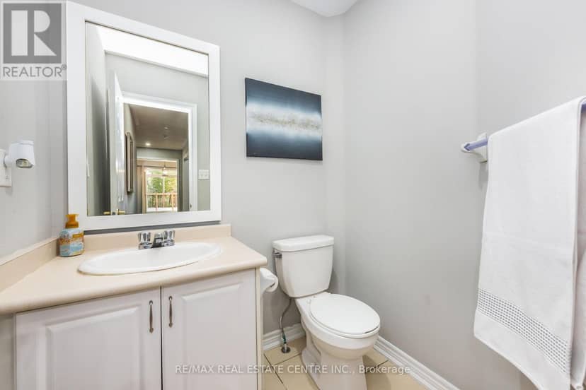 456 Laundon Terrace — photo 12 of 40