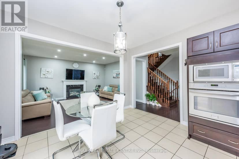 456 Laundon Terrace — photo 16 of 40