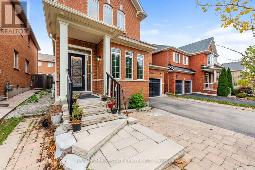 456 Laundon Terrace, Milton, photo 3