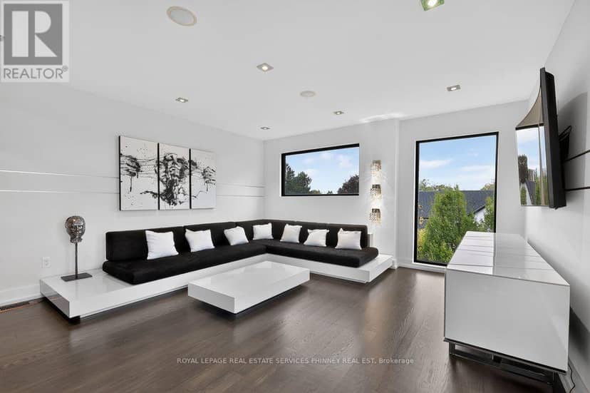 647 Montbeck Crescent — photo 35 of 40