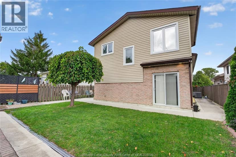 2705 Robert — photo 17 of 19