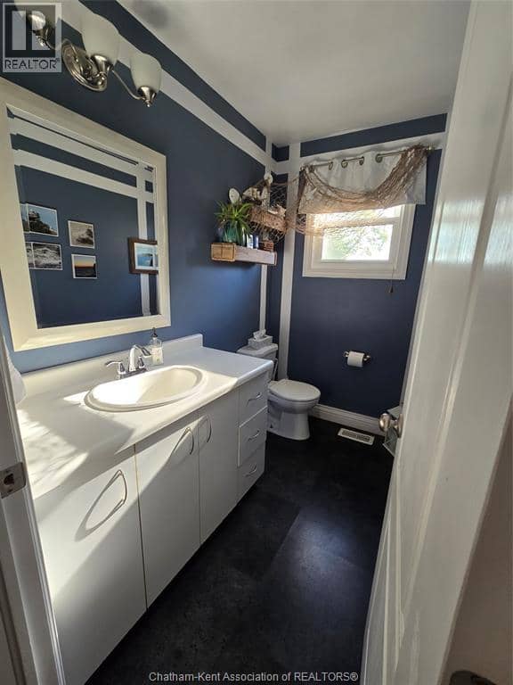 184 Chippewa Drive — photo 21 of 40