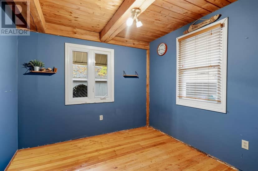 816 Pine Shores RD — photo 16 of 40