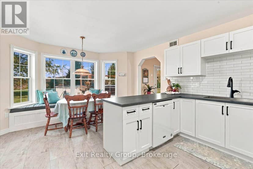 43 Conley Road, Prince Edward County, photo 7