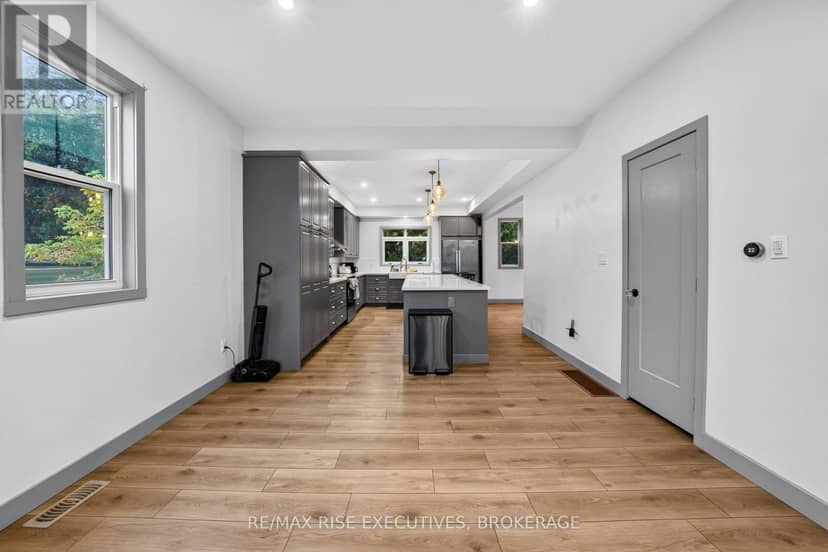 675 Collins Bay Road, Kingston, photo 6