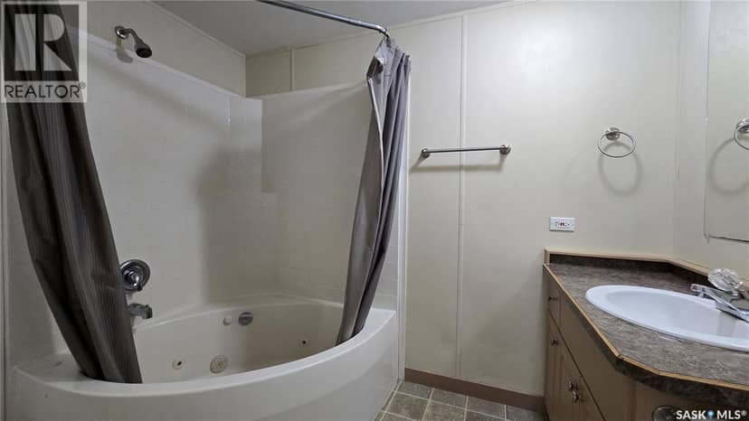16 Walters COURT — photo 22 of 27