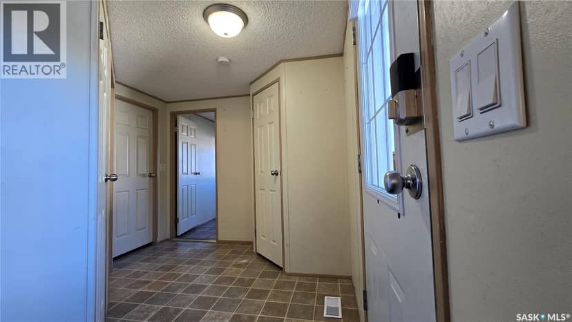 16 Walters COURT — photo 8 of 27